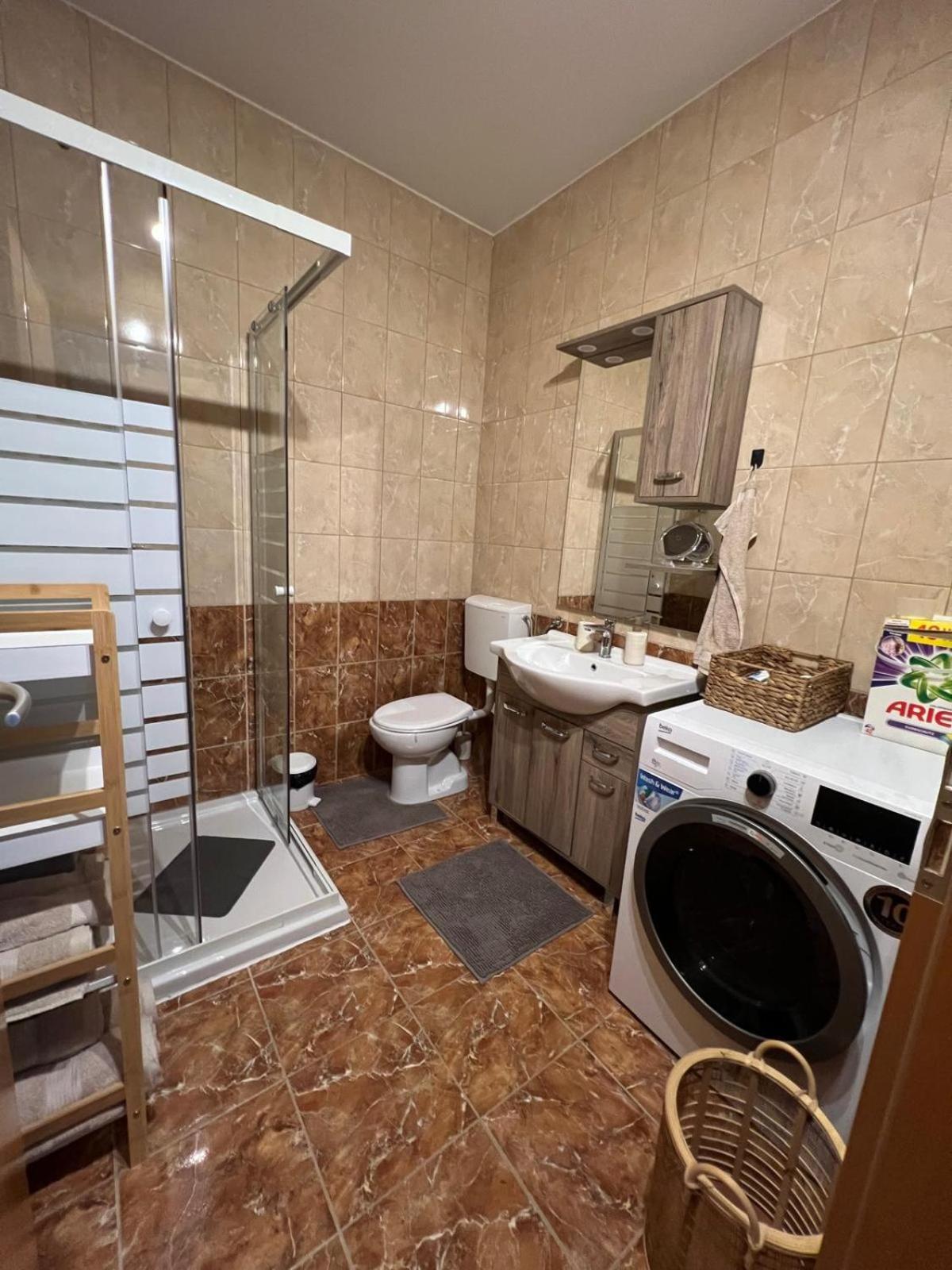 Centralpark Suites Μαριμπόρ Εξωτερικό φωτογραφία